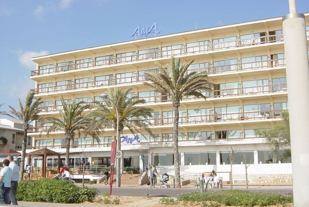 Vordere Ansicht AYA Seahotel - Adults only