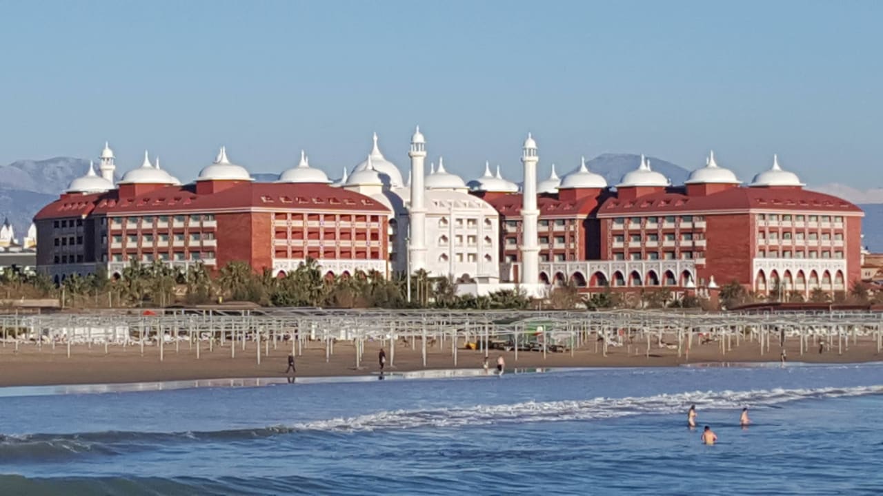 Vom Strand aus Royal Taj Mahal Hotel