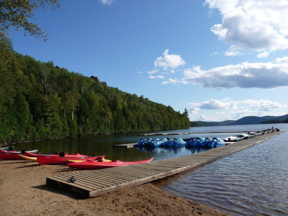 Boote Hotel Sacacomie