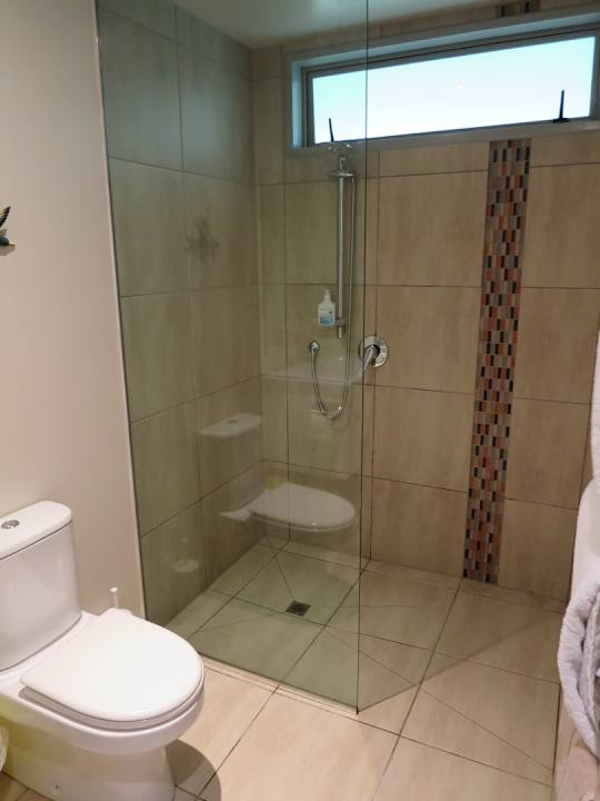 Zimmer Apartments Golden Sand Beachfront