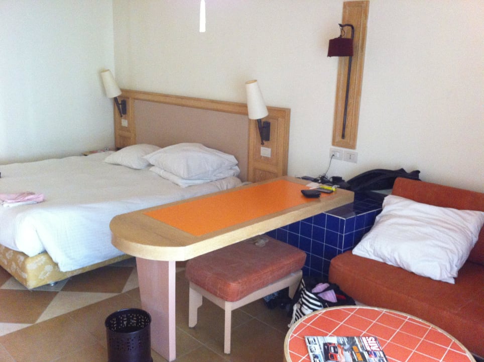 Zimmer mit sehr guten Matratzen / Bett Novotel Sharm El Sheikh