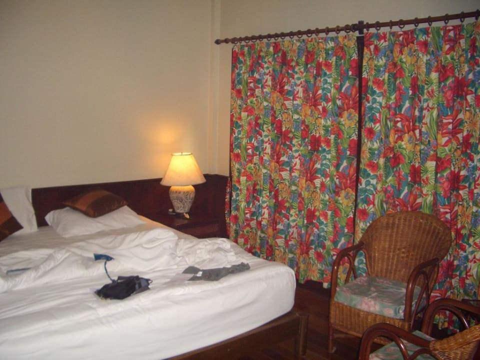 Alter Bungalow The Fair House Beach Resort