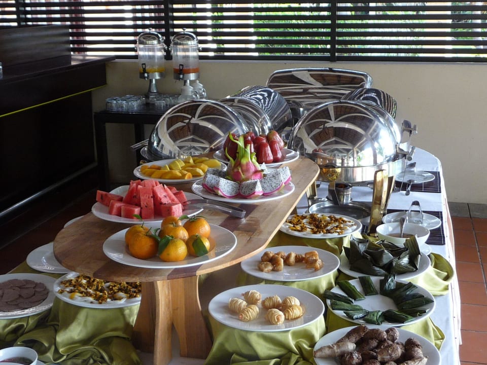 Frische-Kick mit viel frischem Obst Swiss-Belhotel Son Tra Resort & Villas
