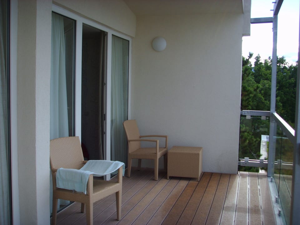 Terrasse Junior Suite 334 halb überdacht Wyndham Grand Novi Vinodolski Resort - The View & Family Apartments