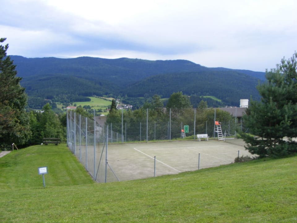 Tennisplatz - außen Hotel Sonnenhof