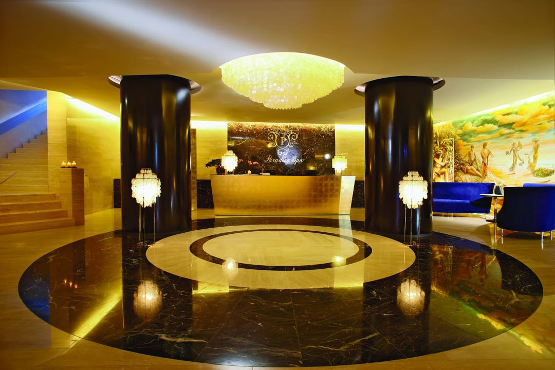 Lobby Grand Hotel Bernardin