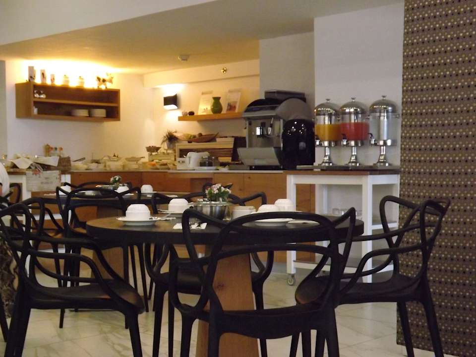 Frühstücksbereich Maxim Design Hotel