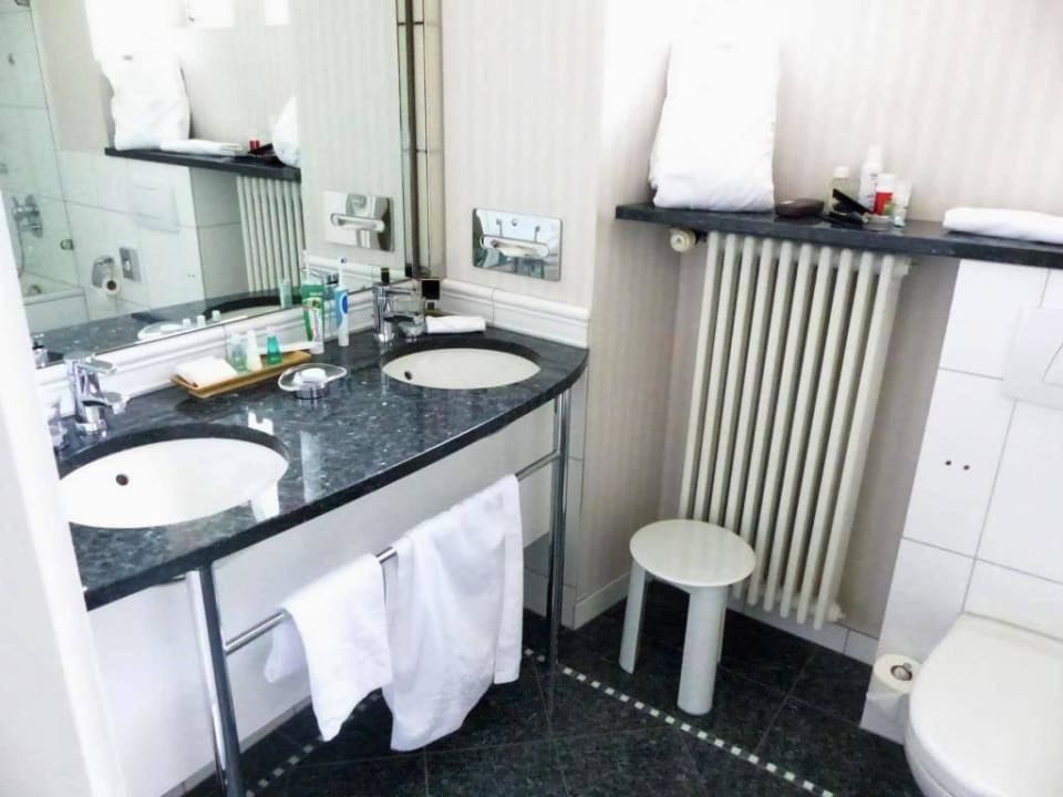 Badezimmer Steigenberger Icon Grandhotel Belvédère
