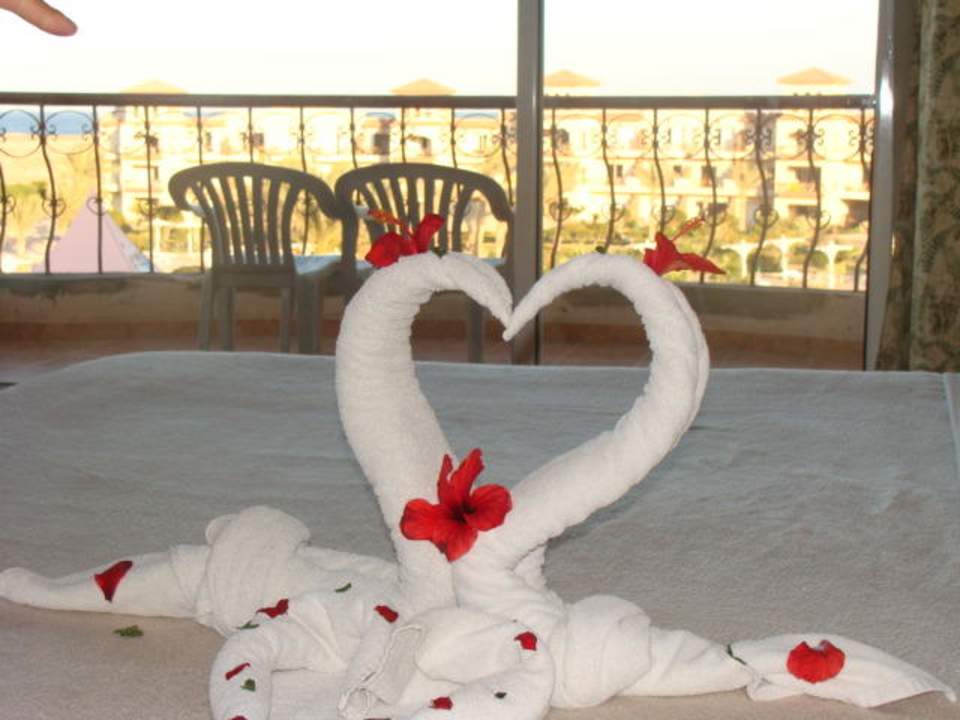Ornamenti tipici Pensée Royal Garden Beach Resort