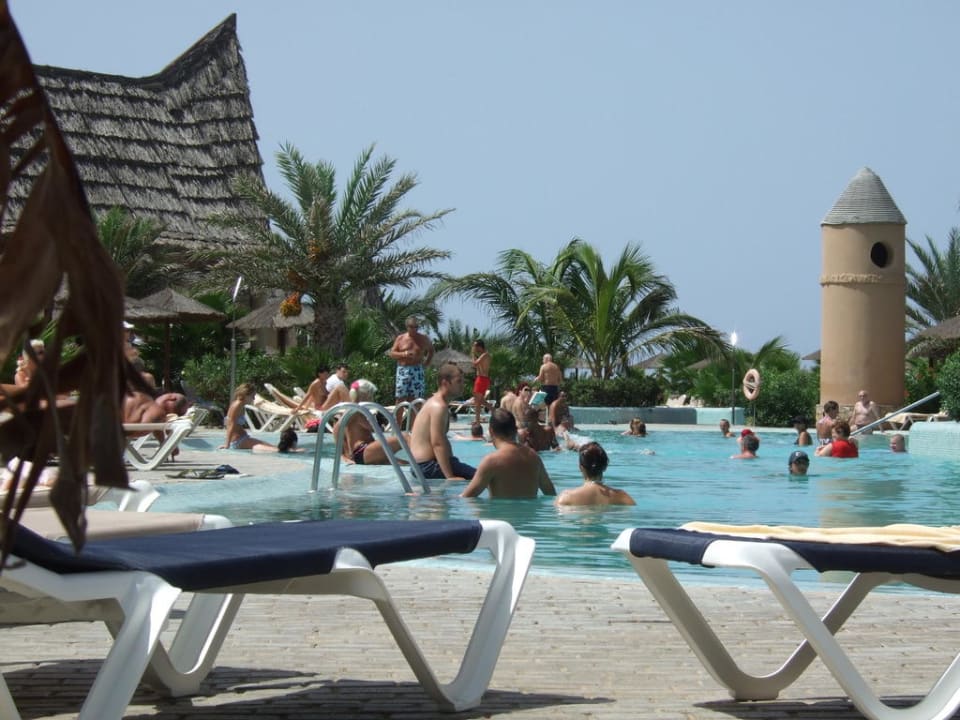 Blick auf den Pool Hotel Riu Funana
