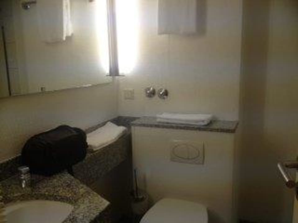 Bad / WC / mit Wanne Hotel Schützenhof an der Siegbrücke