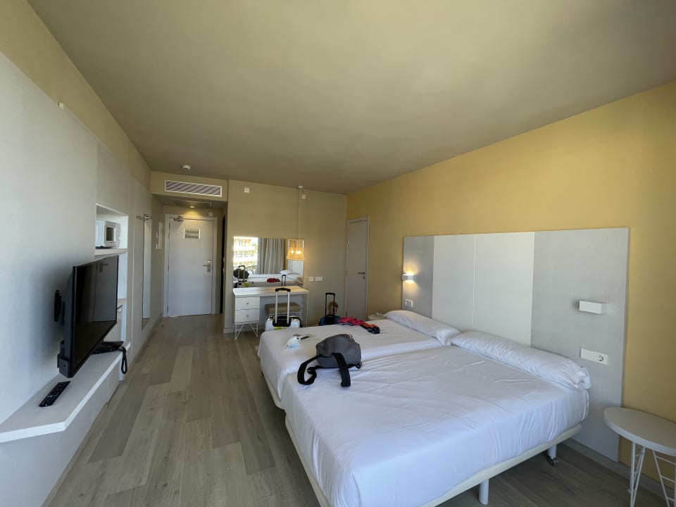 Zimmer Protur Vista Badia Aparthotel