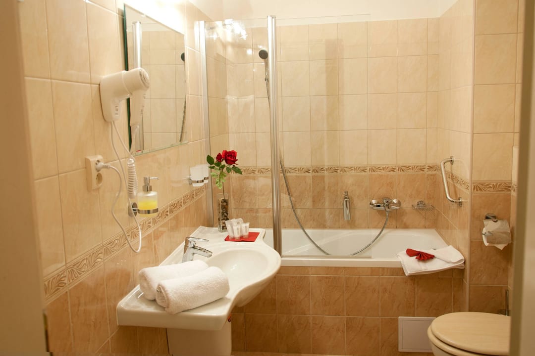 Badezimmer Hotel Heluan