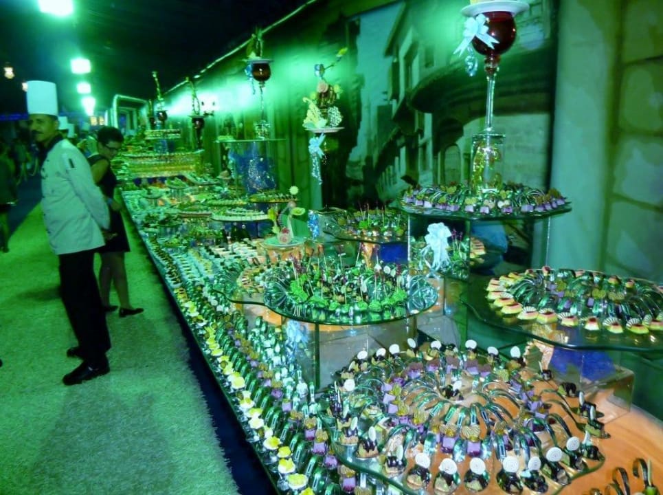 Teil des Silvesterbüffet Beach Albatros Resort