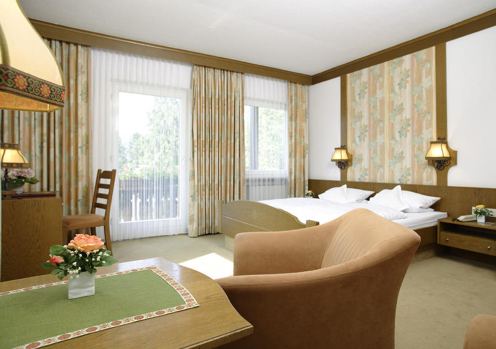Doppelzimmer Landhaus Friedrichshöhe Hotel Alpina Bad Reichenhall