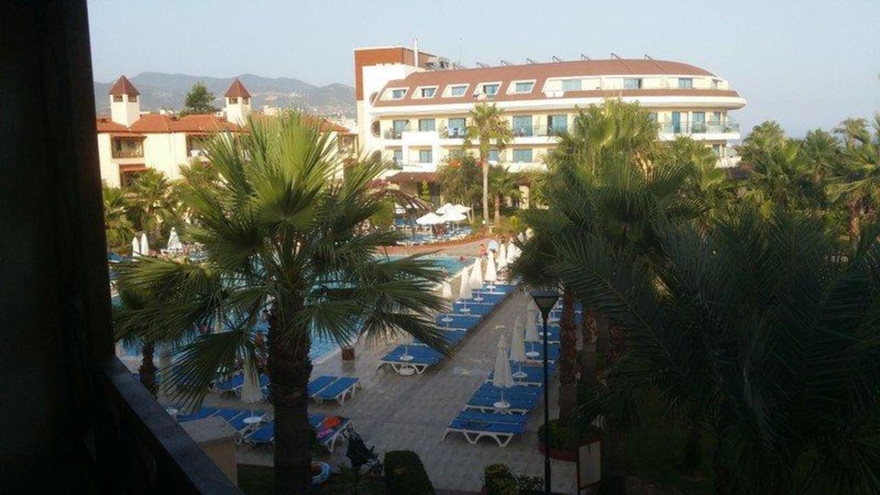 Aussicht vom Balkon Saphir Hotel & Villas