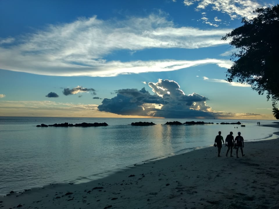 Strand Sands Suites Resort & Spa