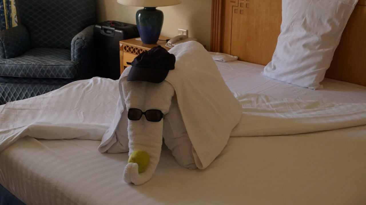 Figur vom Zimmerservice Old Palace Resort Sahl Hasheesh