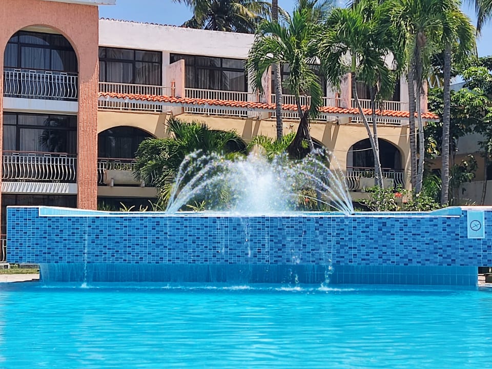 Pool Hotel Roc Barlovento