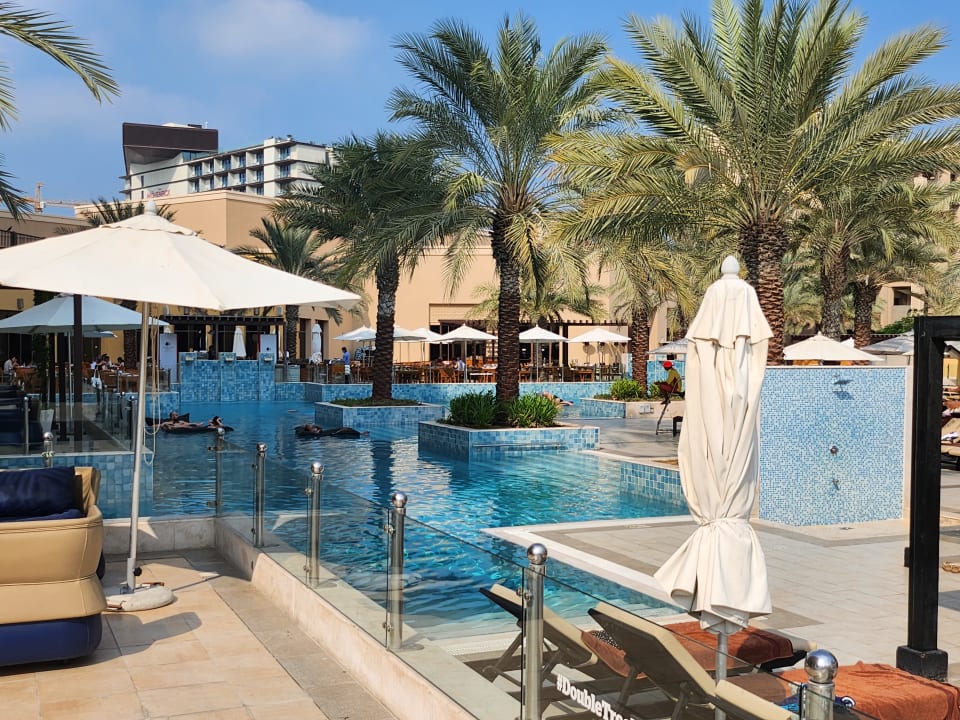Pool DoubleTree by Hilton Resort & Spa Marjan Island
