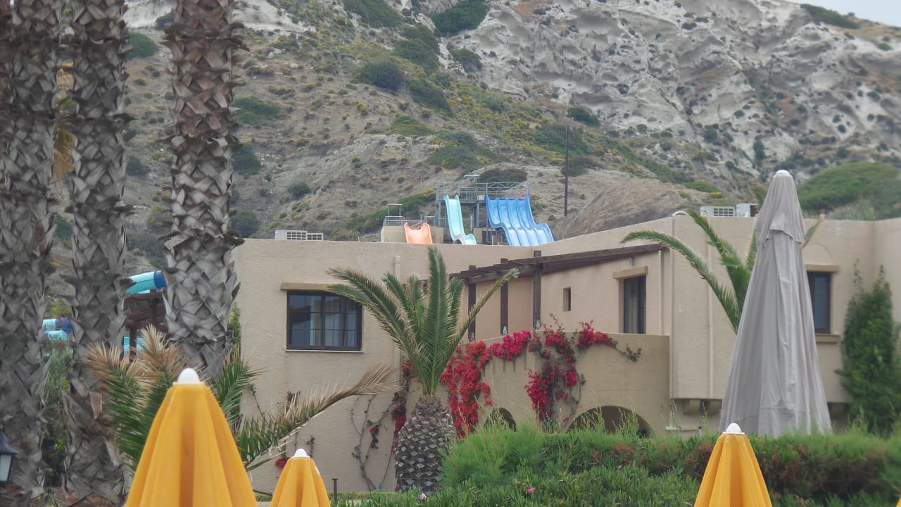 Blick zum Wasserpark Porto Bello Beach