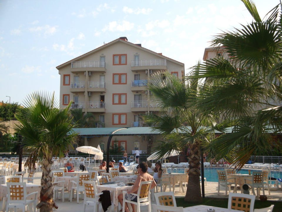 Hotelgebäude 1 von 3 FUN&SUN Smart Hane Sun Hotel