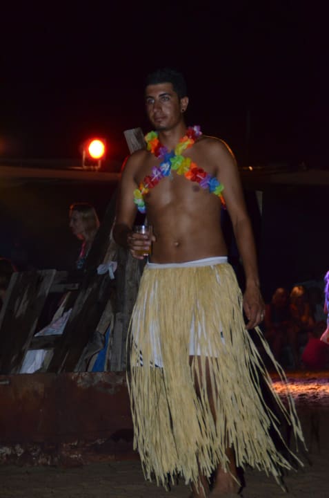 Beach Party - Animateur Royal Atlantis Spa & Resort