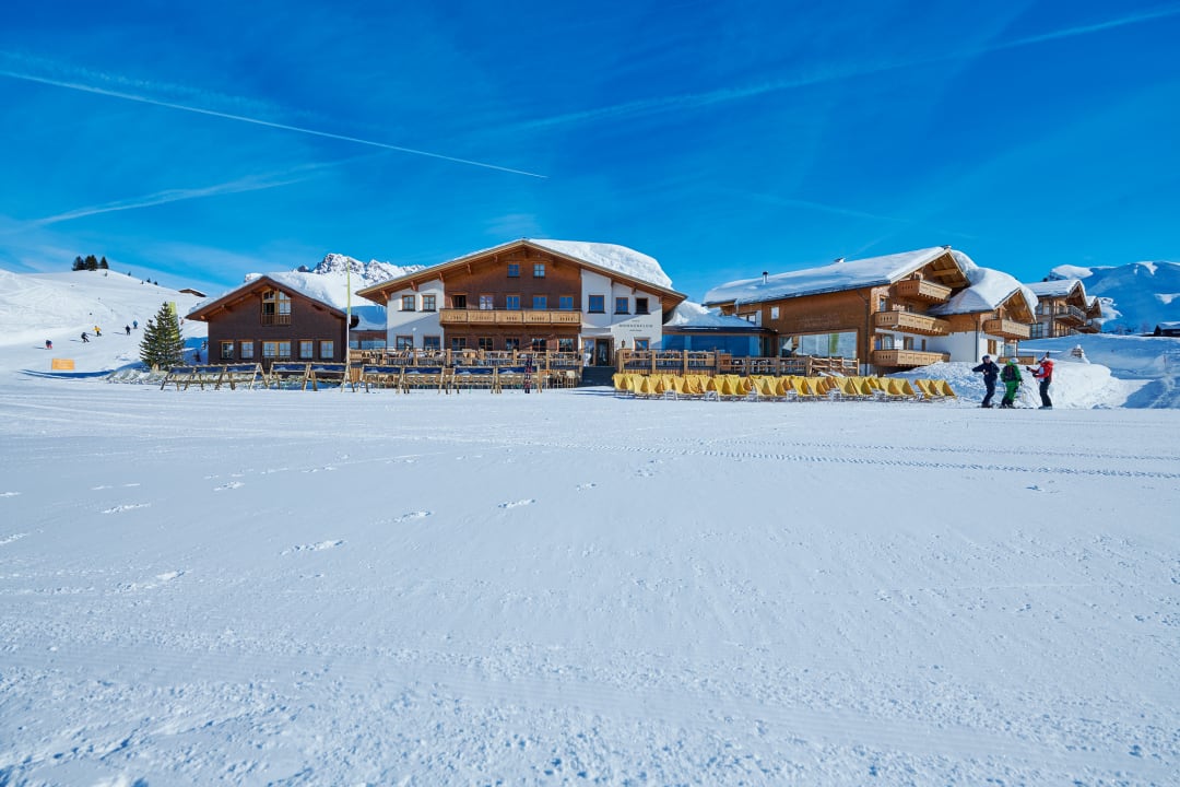 Außenansicht Hotel Mohnenfluh