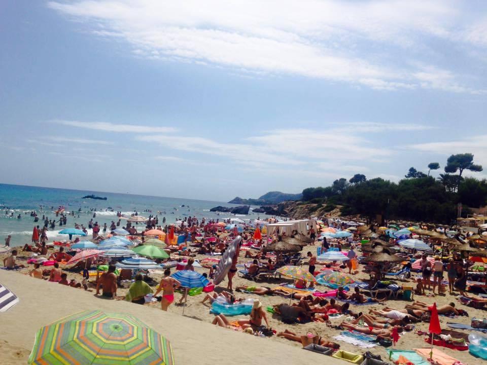 Strand am Tag! Hotel Serrano Palace