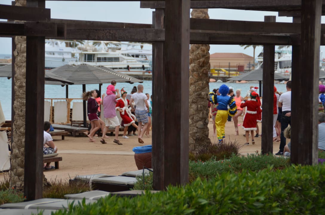 Silvesteranimation für Kinder am Strand  Steigenberger Aqua Magic