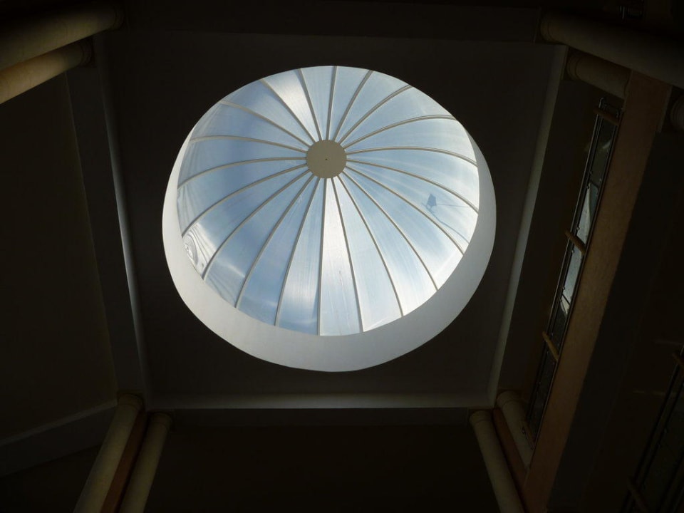 Kuppel Eingang Hotel Eden Star