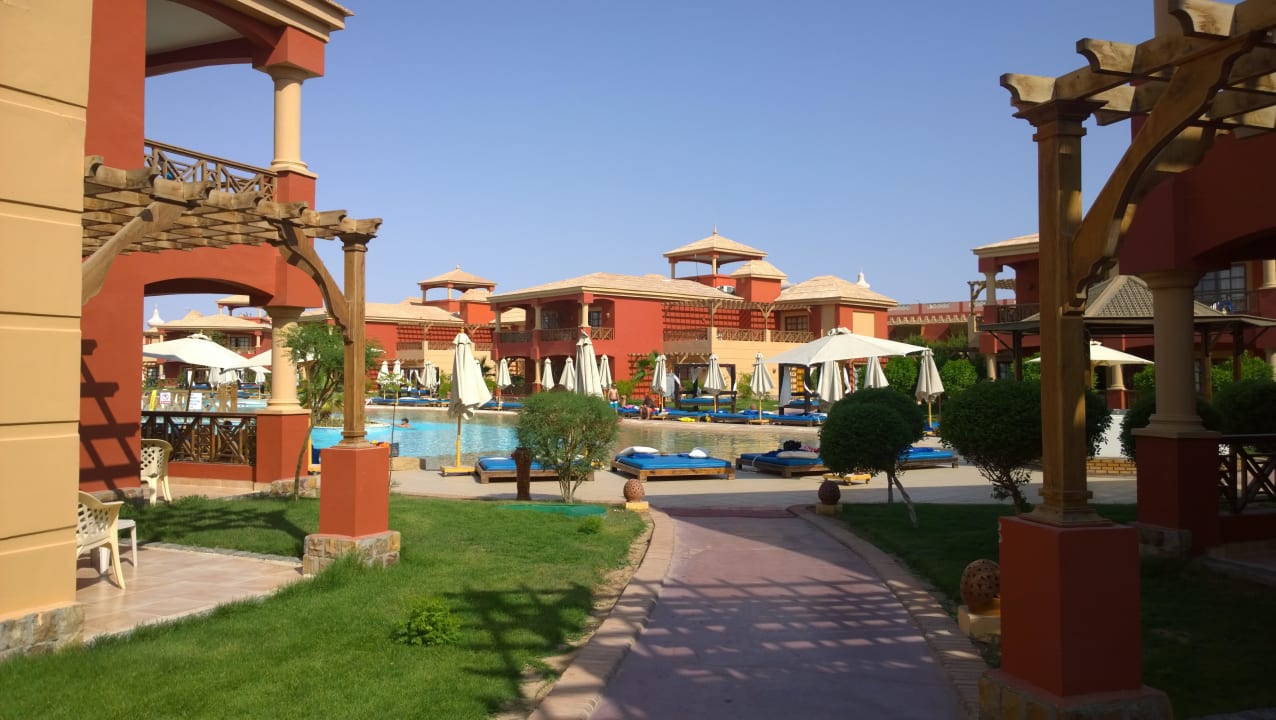 Pool im 400er Bereich Pickalbatros Alf Leila Wa Leila Resort - Neverland Hurghada