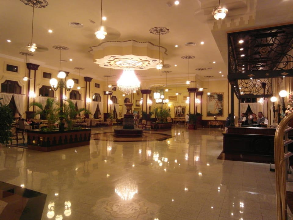 Pompöse Lobby Hotel Riu Palace Punta Cana
