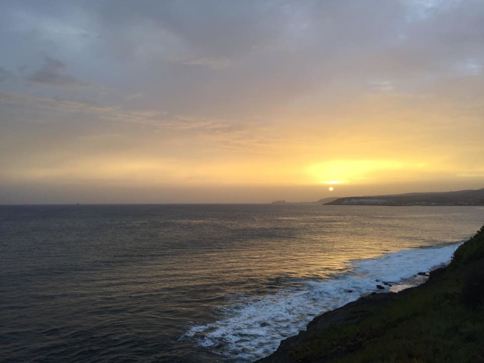 Sonnenuntergang an der Promenade direkt am Hotel Hotel Riu Gran Canaria