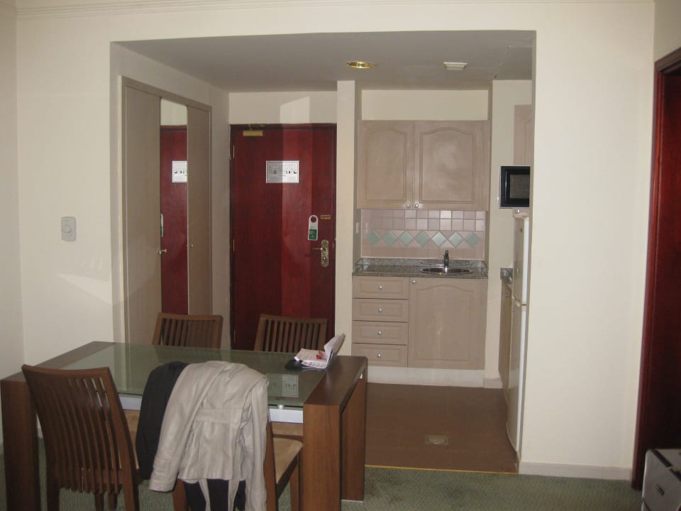 Vorne Küche Ramada by Wyndham Beach Hotel Ajman
