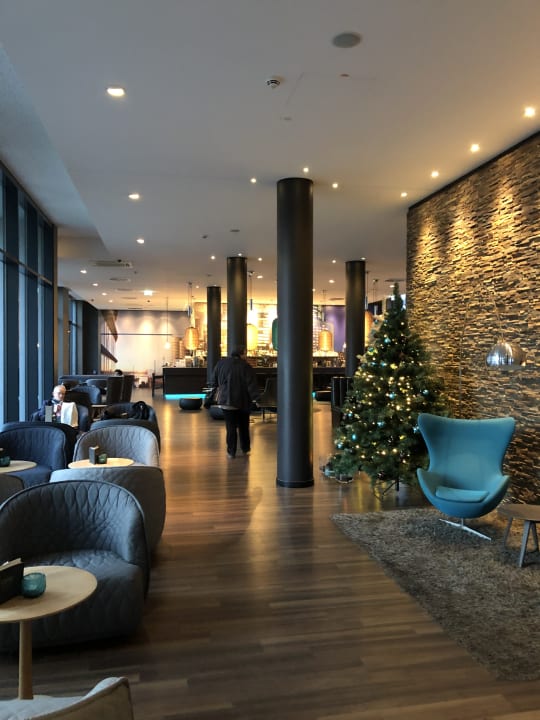 Lobby Motel One Düsseldorf-Hauptbahnhof