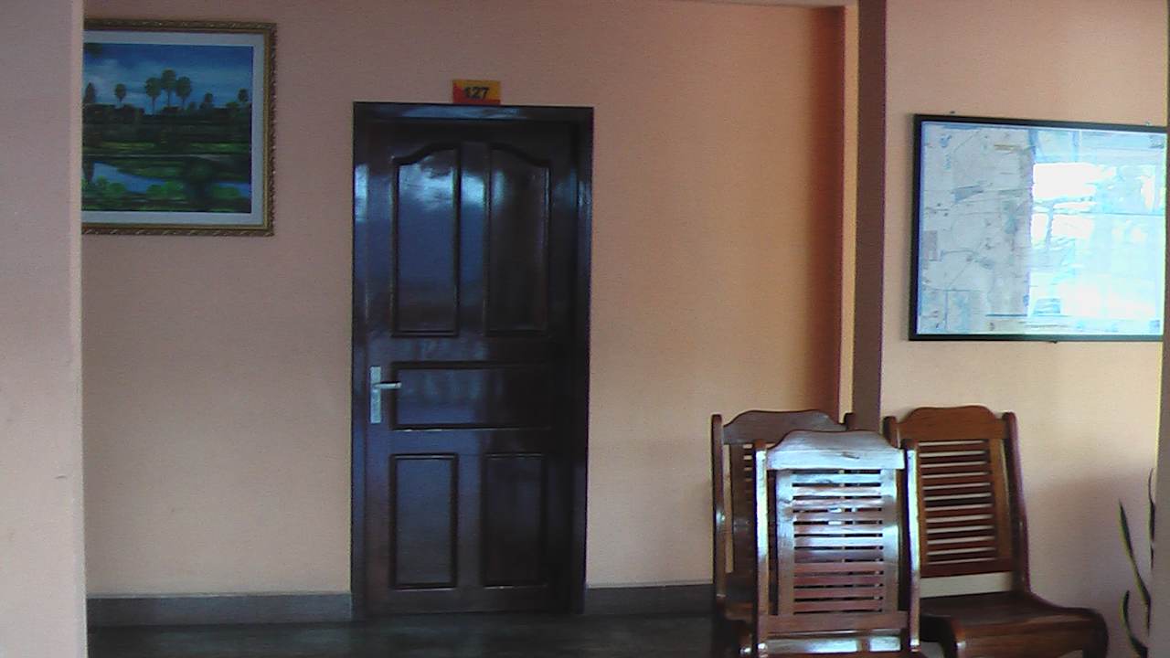 1 OG - DZ 127 Eingangstüre  G Eleven Hotel