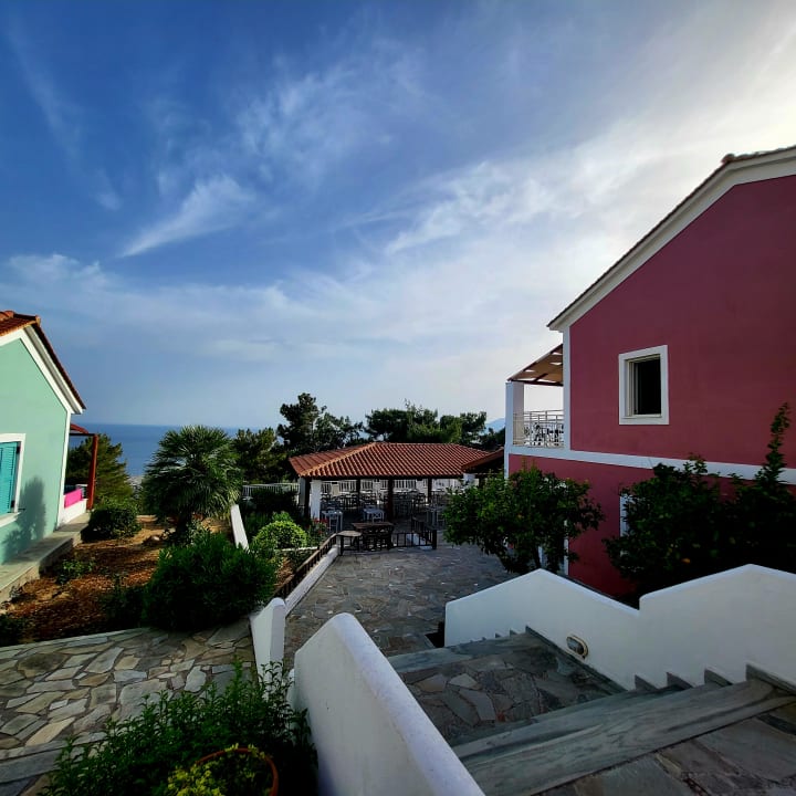 Außenansicht Mykali Hotel