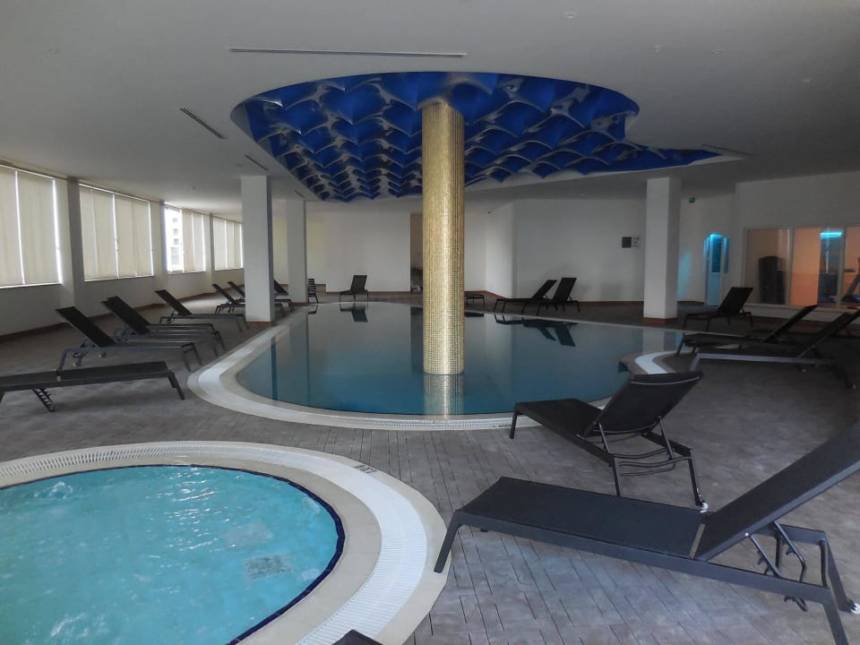 Indoor Pool Litore Resort & Spa