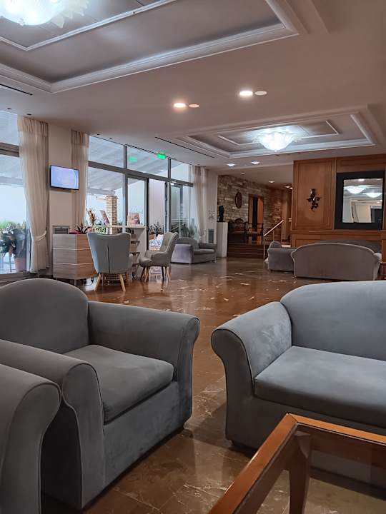 Lobby Elea Beach Hotel