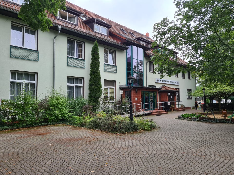 Außenansicht Gasthaus & Hotel Grünhof