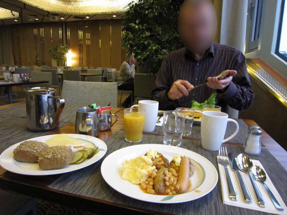 Breakfast at the temporary restaurant Hilton Helsinki Strand
