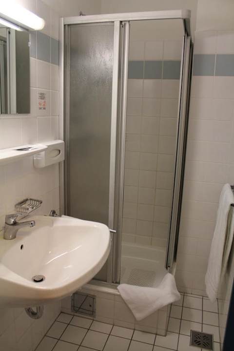 Kleines Bad AllYouNeed Hotel Vienna2