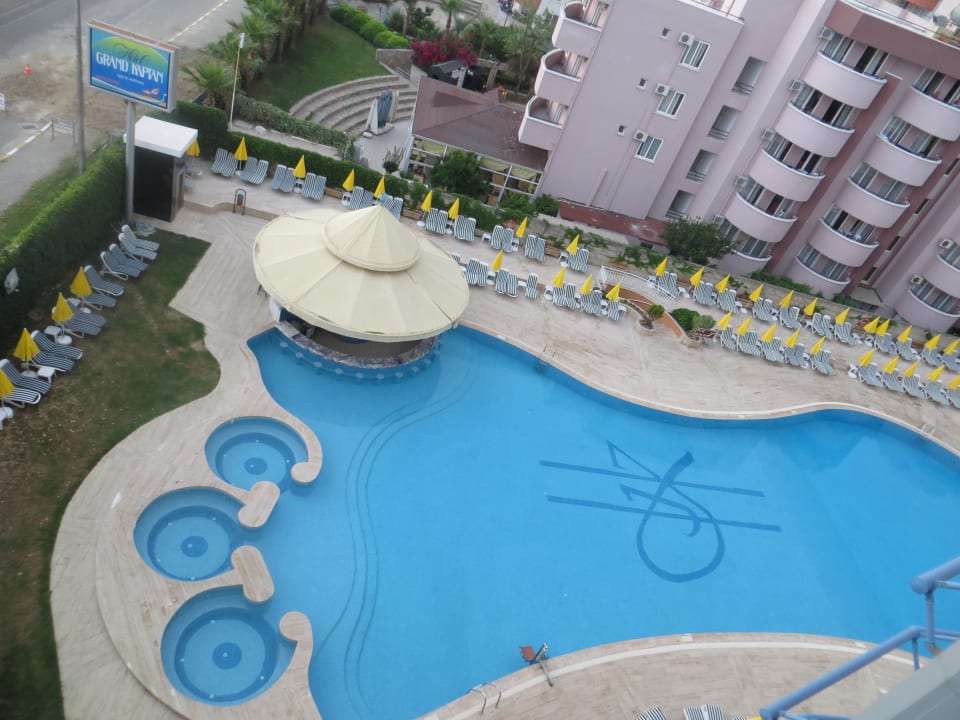 Hauptpool Grand Kaptan