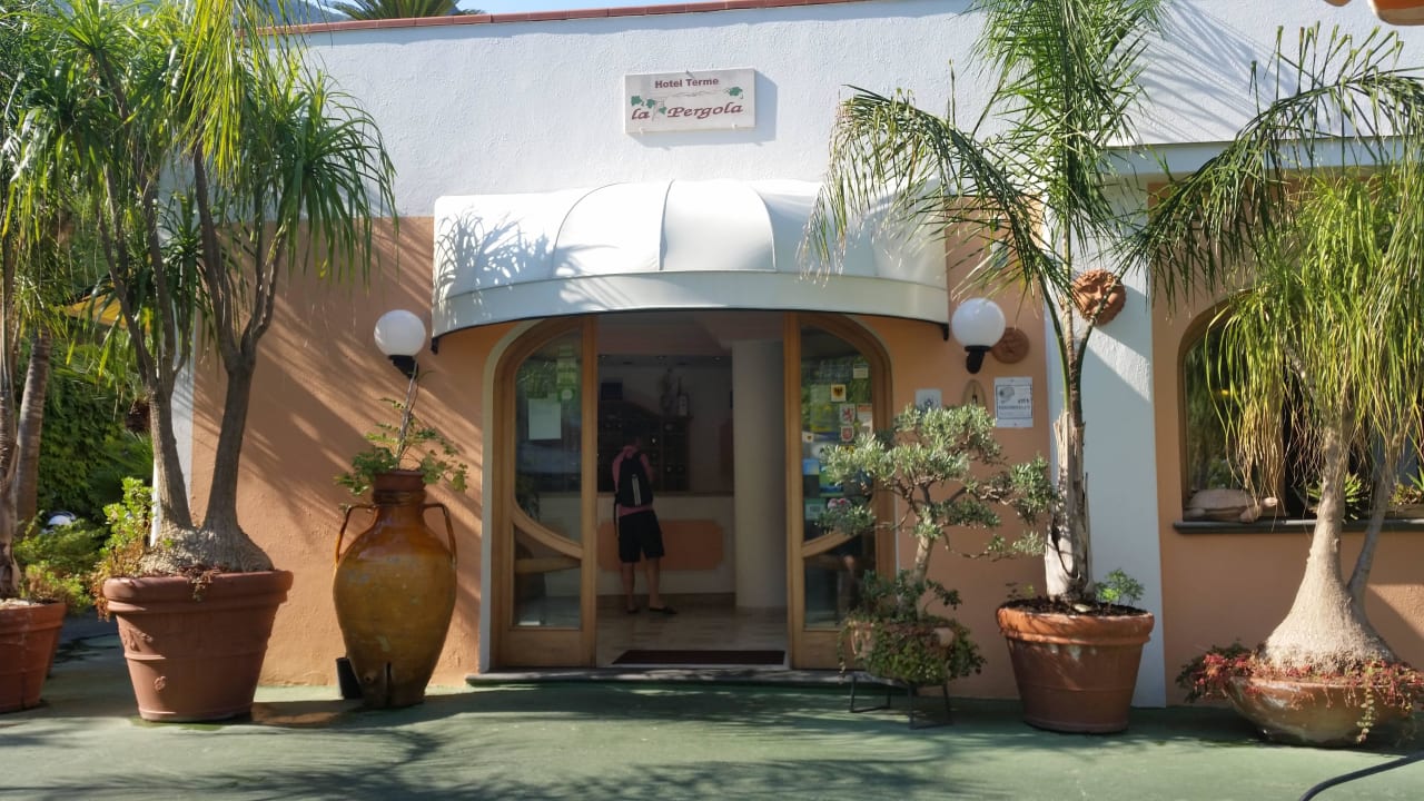 Eingang Hotel La Pergola & Villa Flavio Ischia
