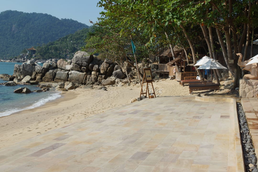 Der Strandabschnitt Santhiya Koh Phangan Resort & Spa