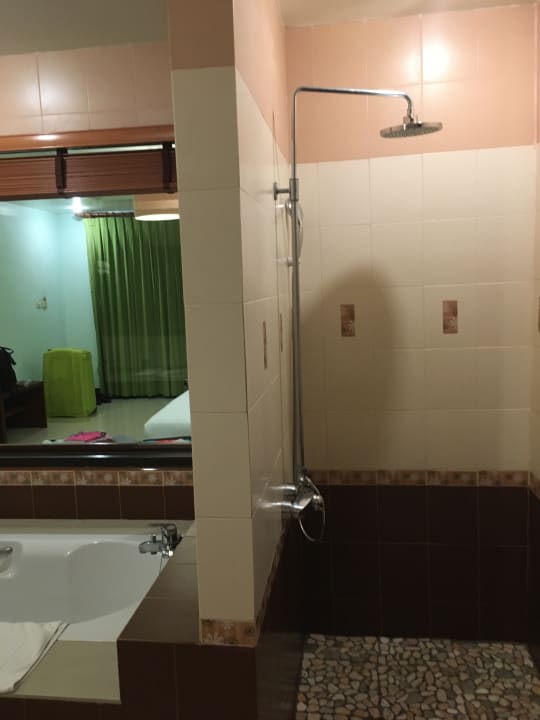 Zimmer PS Thana Resort