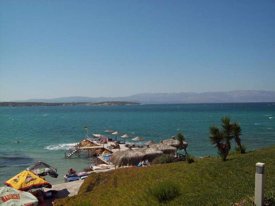 Mini molo na plaży Hotel Babaylon