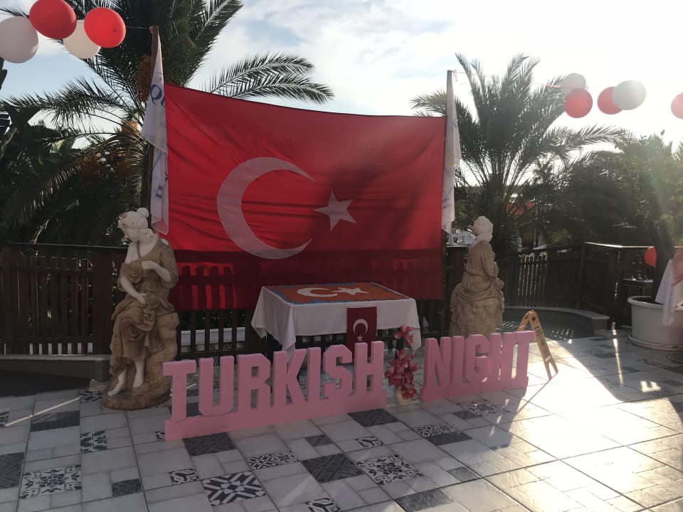 Gastro Quattro Beach Spa & Resort