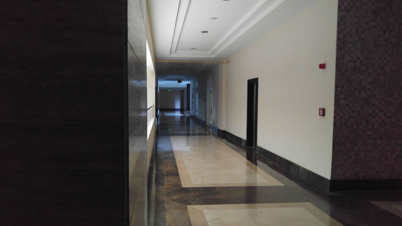 Dunkle Flure Seaden Sea World Resort & Spa